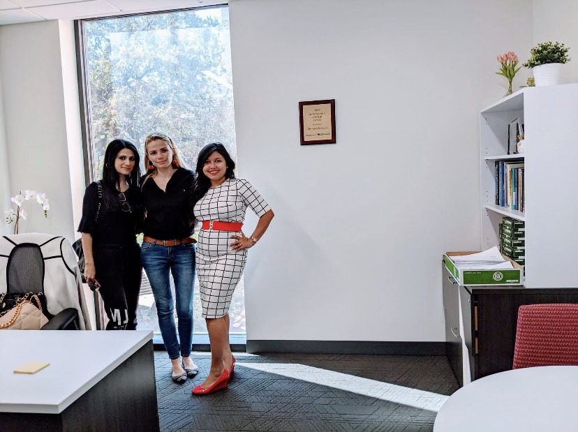 Visiting the lab of Prof. Devleena Samanta at UT Austin.